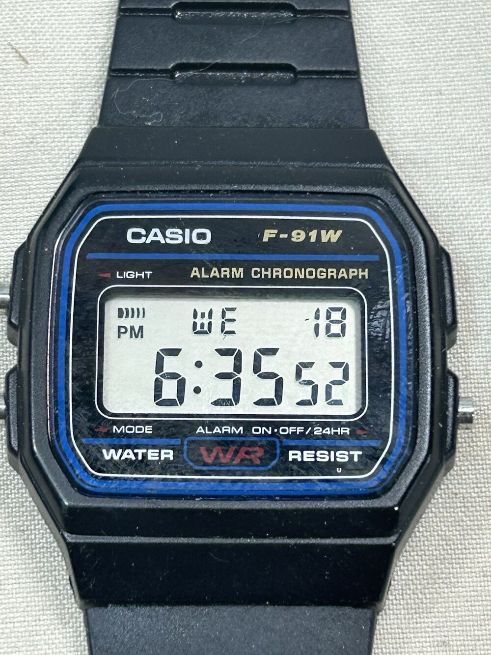Vintage Casio F-91W Digital Watch Alarm Chronograph Working Black Classic